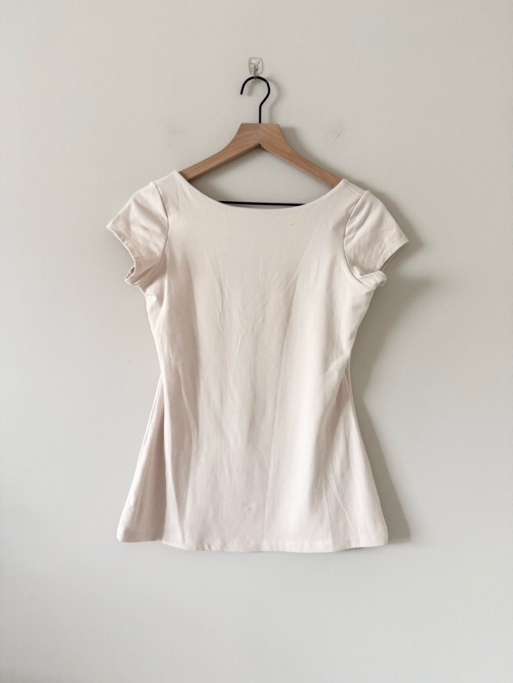 Susana Monaco Low Back Scoop Neck Short Sleeve Top in Off White Size M